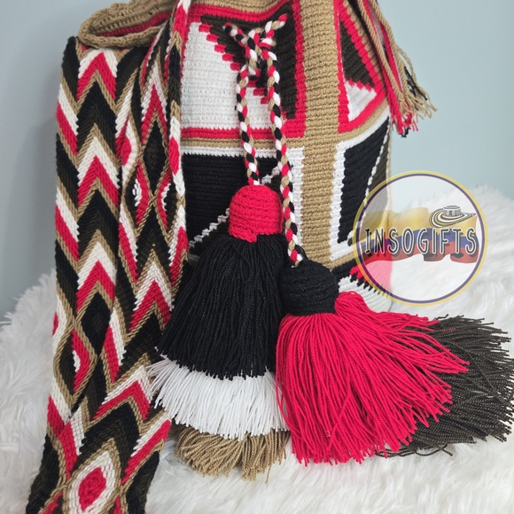 Wayuu Tribe Red and Black Geometric Crossbody Bag - Picture 3 of 5